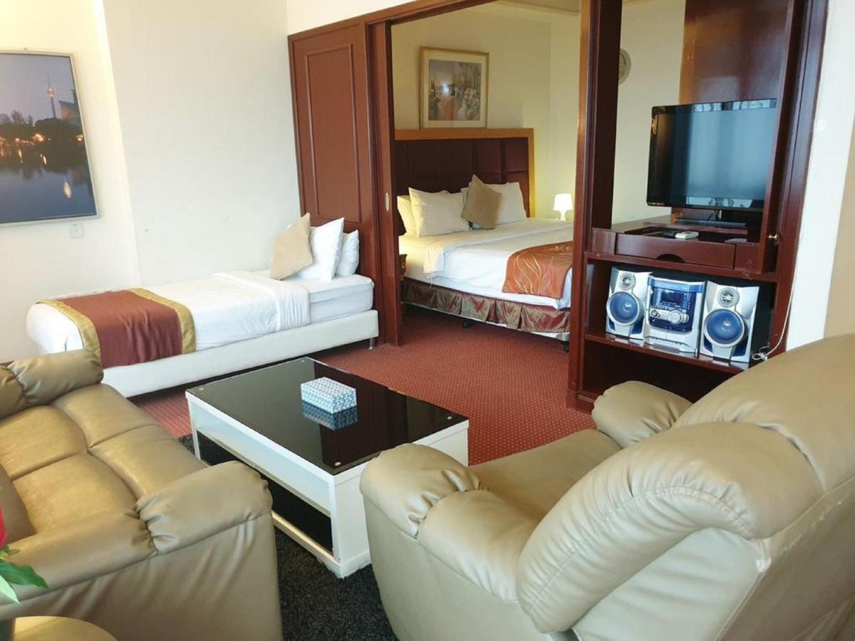 Victory Apartment Berjaya Times Square Kl Kuala Lumpur Luaran gambar